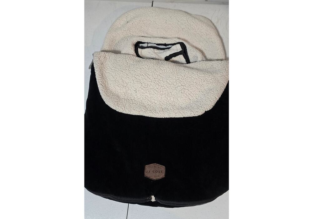 Bundle me JJ COLE Winter cars eat cover warm, cozy, fluffy, cute